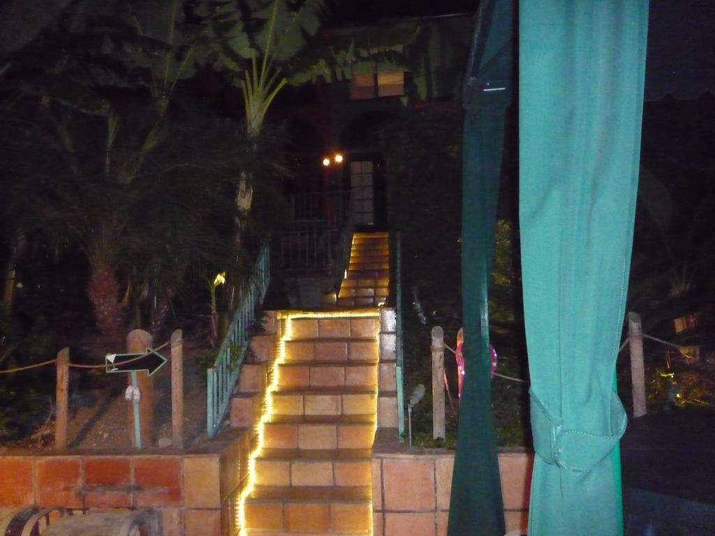 Pensión Woodland Hills Calabasas Guesthouses Los Ángeles