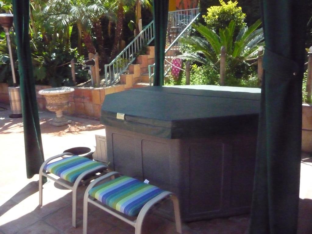 Woodland Hills Calabasas Guesthouses Pensión 3*